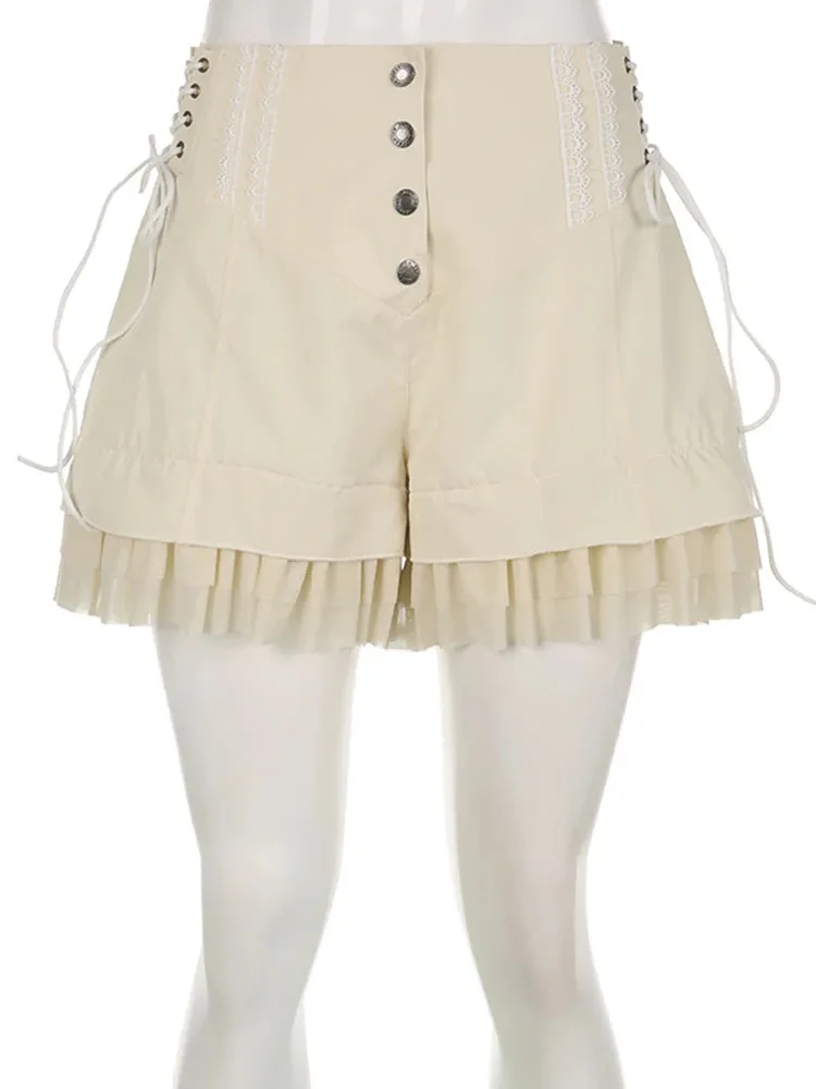 Entzückende High-Waist Shorts im Indie-Stil mit Rüschen