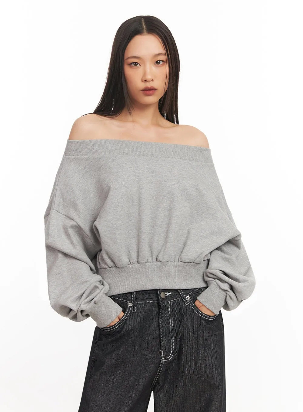 Off-Shoulder Loose-Fit Sweatshirt IA507